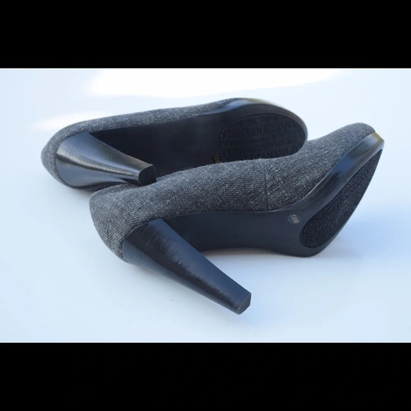 Banana republic platform pumps - Picture 8 of 8